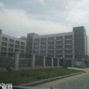 火炬园独门独院18000平方框架招租