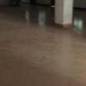 新阳工业区三楼1500平米厂房出租，带大货梯，10​‌‌元每