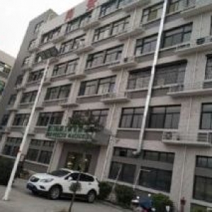 4楼标准厂房1600平米出售2900元1平米