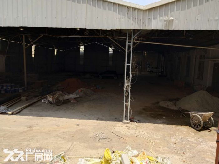 灌品324国道这边钢构铁皮房3100平出租