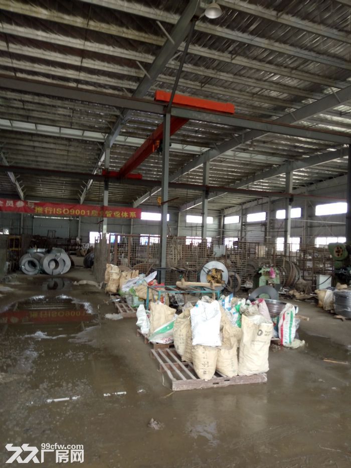 同安城东标准钢构厂房5000平行车10吨 院子6000平